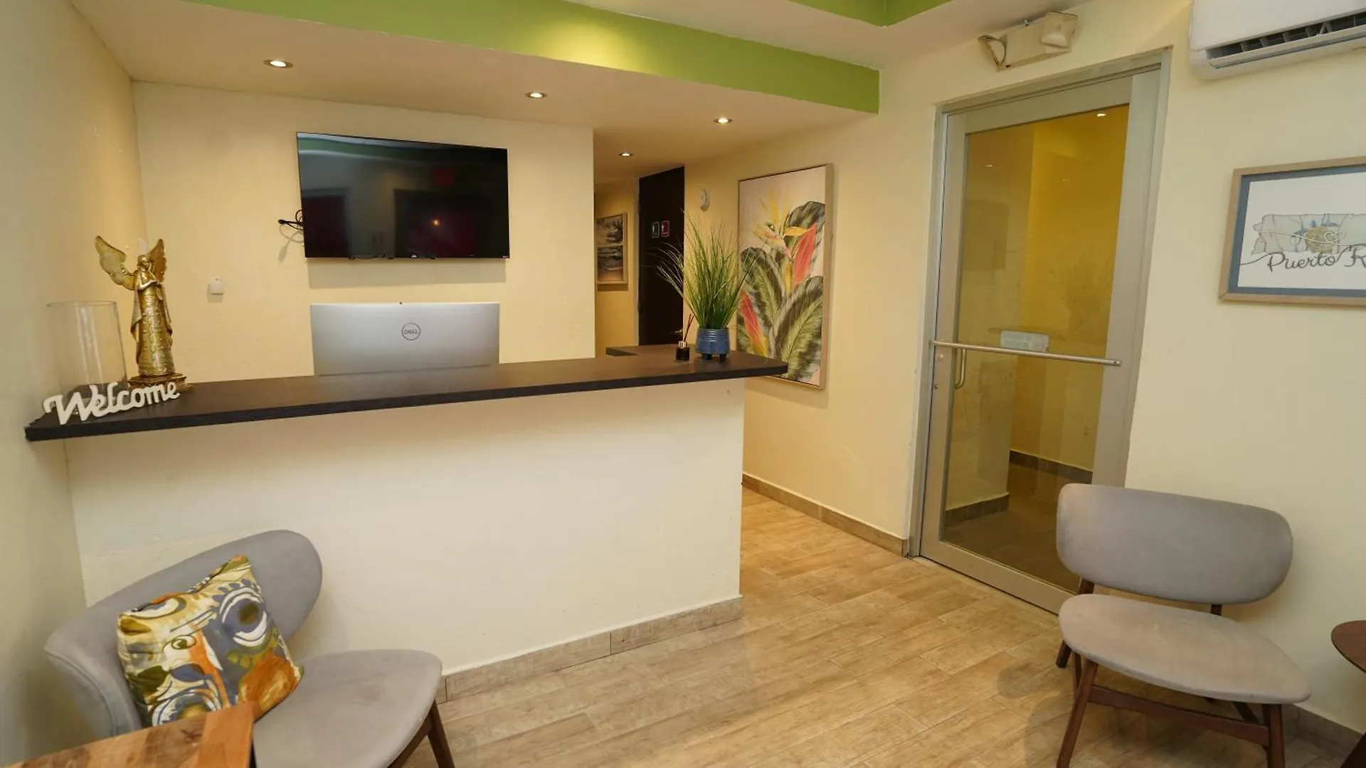 Aparthotel La Placita Suites Hotel-Suite 204 San Juan