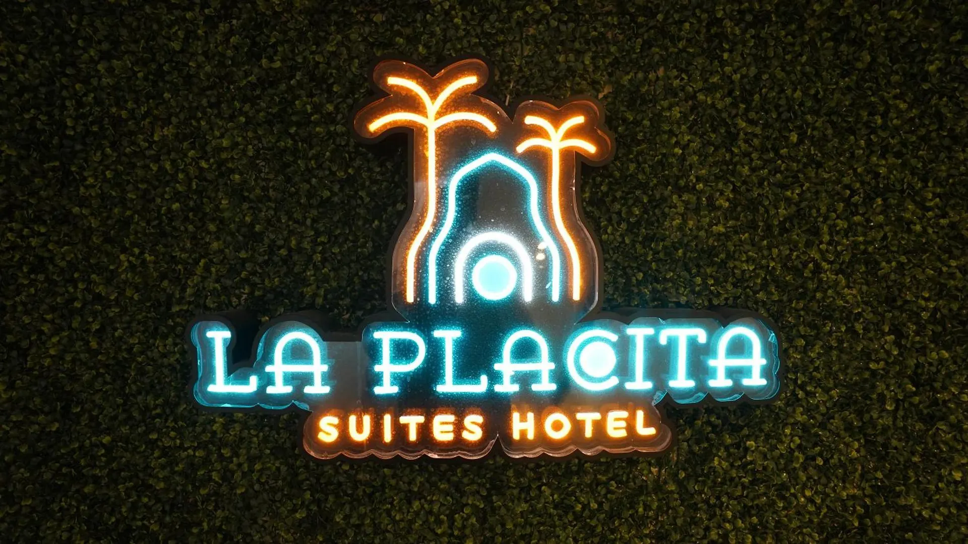La Placita Suites Hotel-Suite 204 San Juan Aparthotel